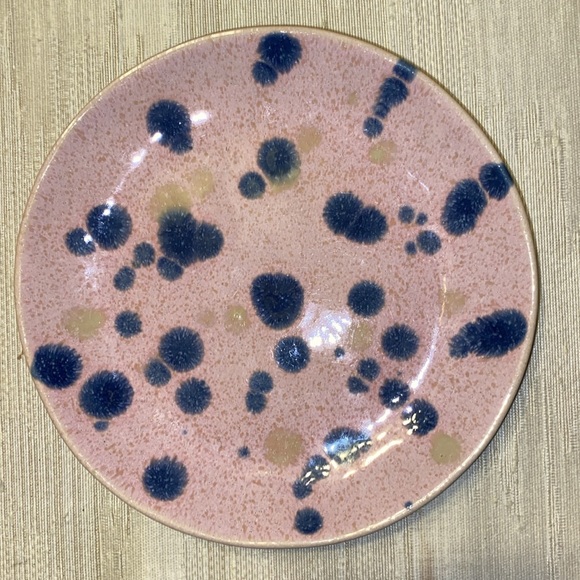 Set of 2 Anthropology Ceramic Plates - Picture 2 of 4